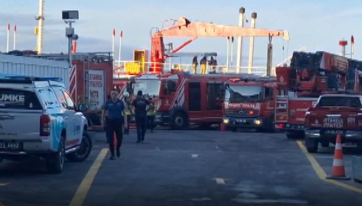 Haydarpaşa Limanı’nda yakıt ikmal gemisinde yangın