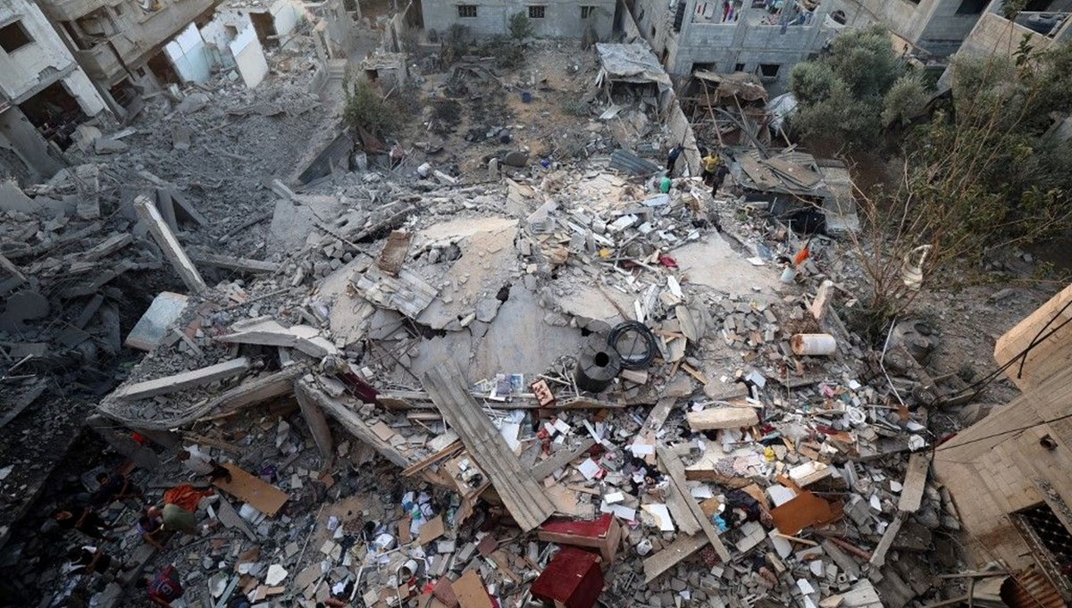 İsrail, Gazze'yi vurmaya devam etti