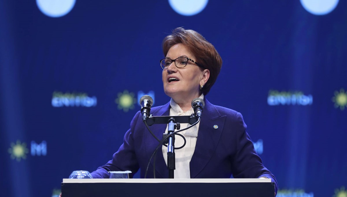 Akşener'den İmamoğlu'na eleştiri: Eli genel merkezde, gözü başka mevkilerde