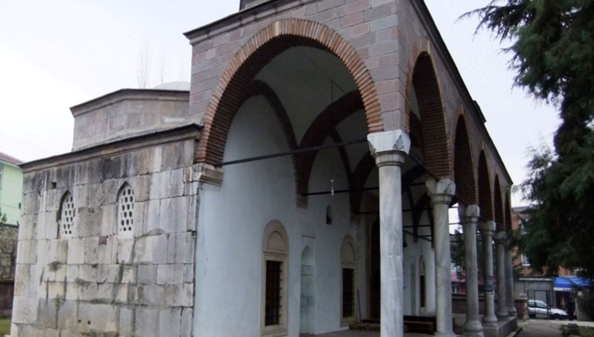 5 asırlık Tacettin İbrahim Paşa Camisi’nde restorasyon yarılandı