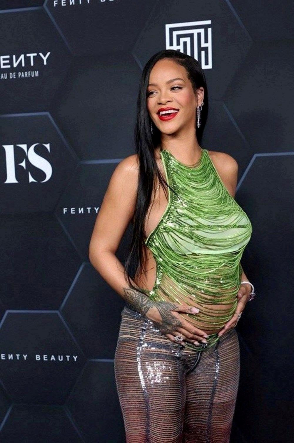 Rihanna 10 yıl sonra ilk kez profil fotoğrafını değiştirdi - 2