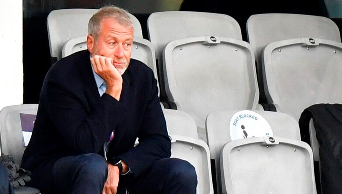Roman Abramovich, Chelsea yönetimini bıraktığını açıkladı