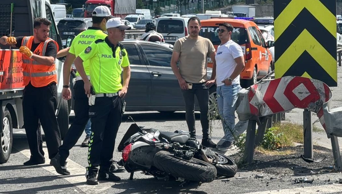 Bariyere çarpan motosikletteki polis memuru Harun Kaya hayatını kaybetti