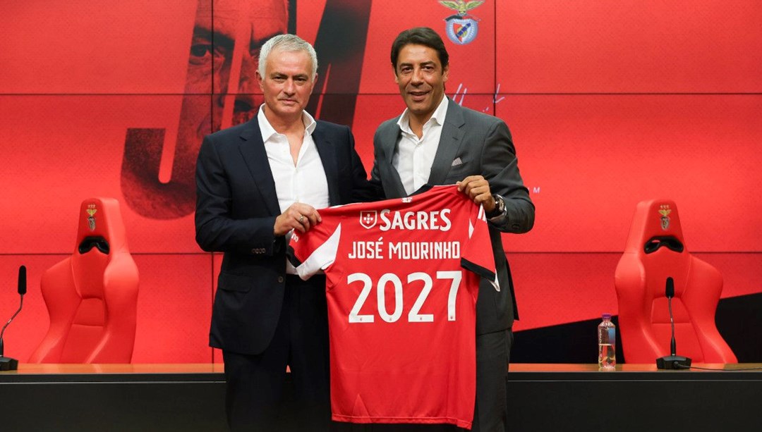 Benfica futbol tarihine geçti