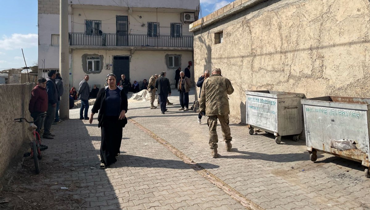 Şanlıurfa'da silahlı kavga: 2 kişi öldü, 2 kişi yaralandı Şanlıurfa'da silahlı kavga: 2 kişi öldü, 2 kişi yaralandı