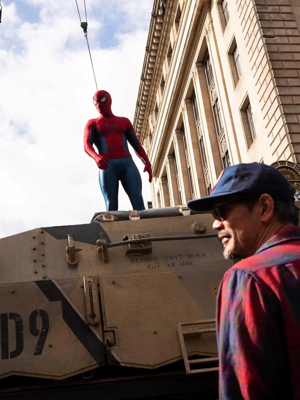 Yeni Örümcek Adam filmine geri sayım: Tom Holland setten paylaştı - 5