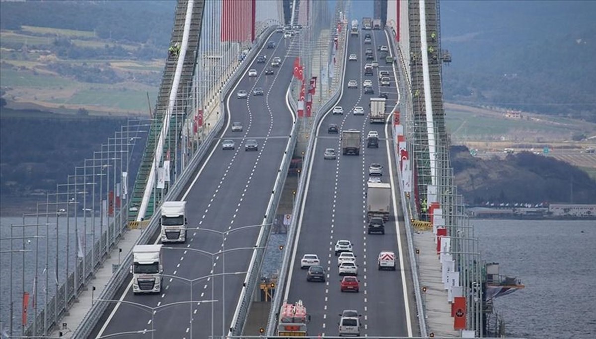 1915 Çanakkale Köprüsü geçiş ücreti ne kadar oldu? (2025 yılı otoyol ve köprü geçiş ücretleri) 1915 Çanakkale Köprüsü geçiş ücreti ne kadar oldu? (2025 yılı otoyol ve köprü geçiş ücretleri)