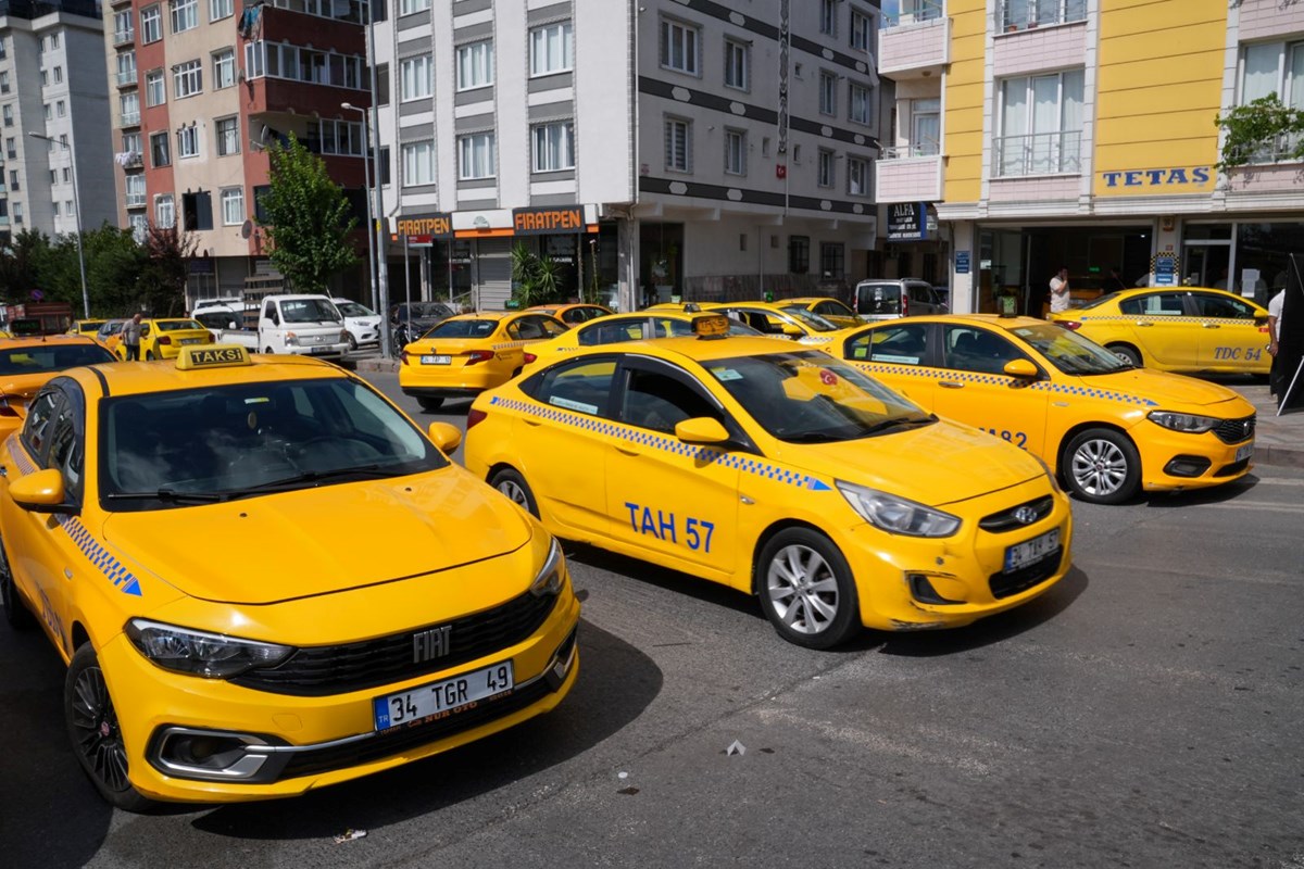 İstanbul'da taksimetre güncelleme kuyruğu