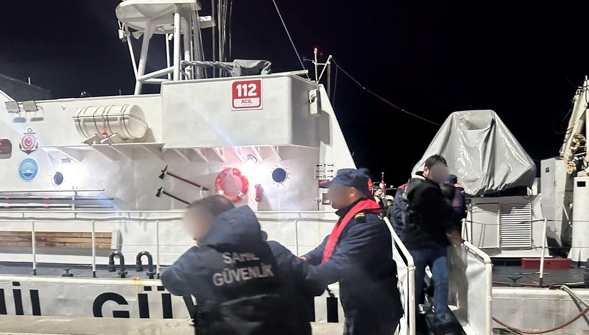 Aranan 8 kişi teknede uyuşturucu ile yakalandı Aranan 8 kişi teknede uyuşturucu ile yakalandı