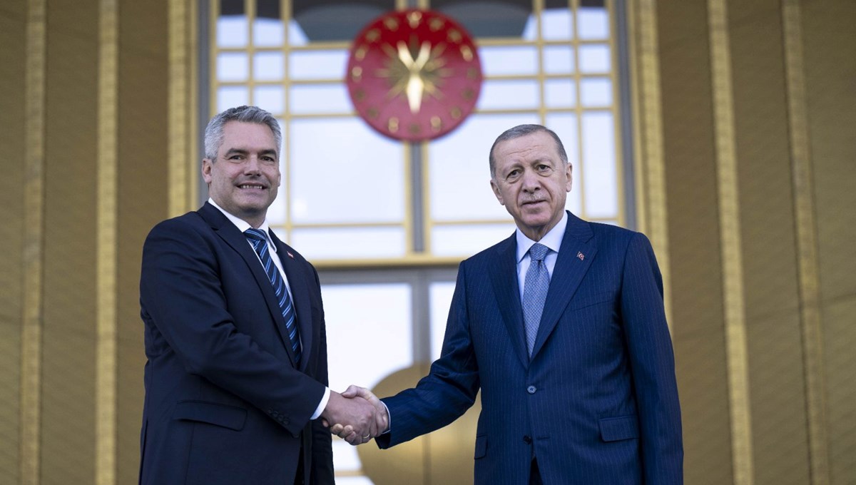 SON DAKİKA HABERİ: Avusturya Başbakanı Beştepe'de resmi törenle karşılandı SON DAKİKA HABERİ: Avusturya Başbakanı Beştepe'de resmi törenle karşılandı