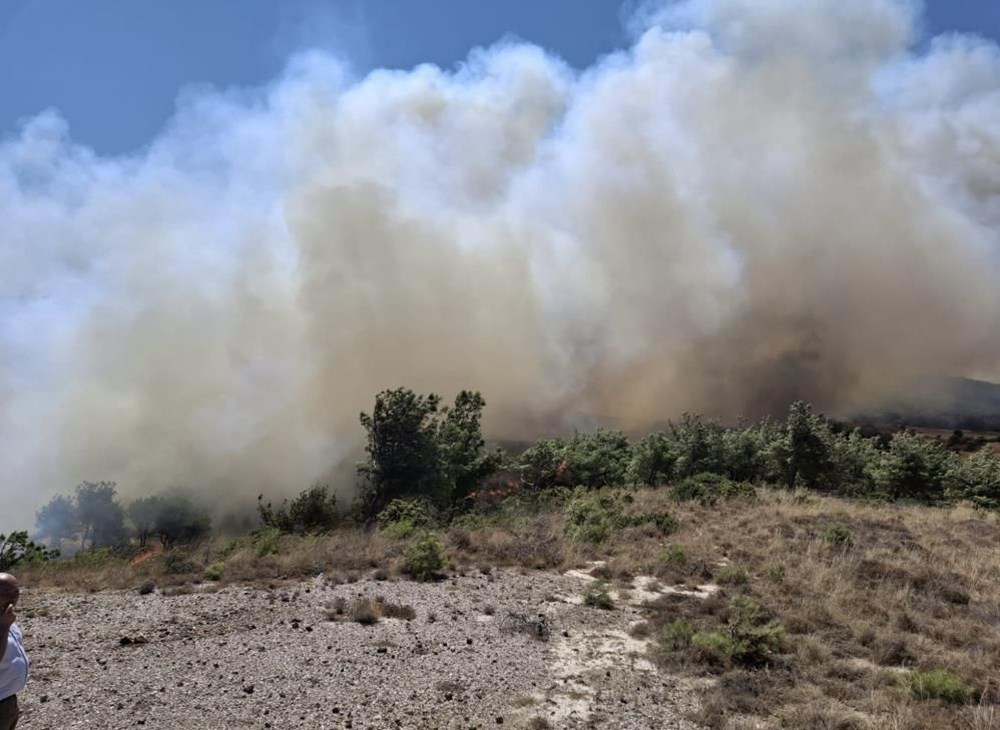 Bozcaada’da yangın paniği: Tüm hava araçları bölgeye yönlendirildi - 6