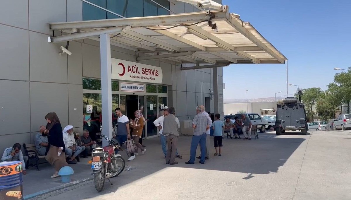 Baba ve üç oğlunu şişli saldırı: 1 ölü, 3 yaralı Baba ve üç oğlunu şişli saldırı: 1 ölü, 3 yaralı