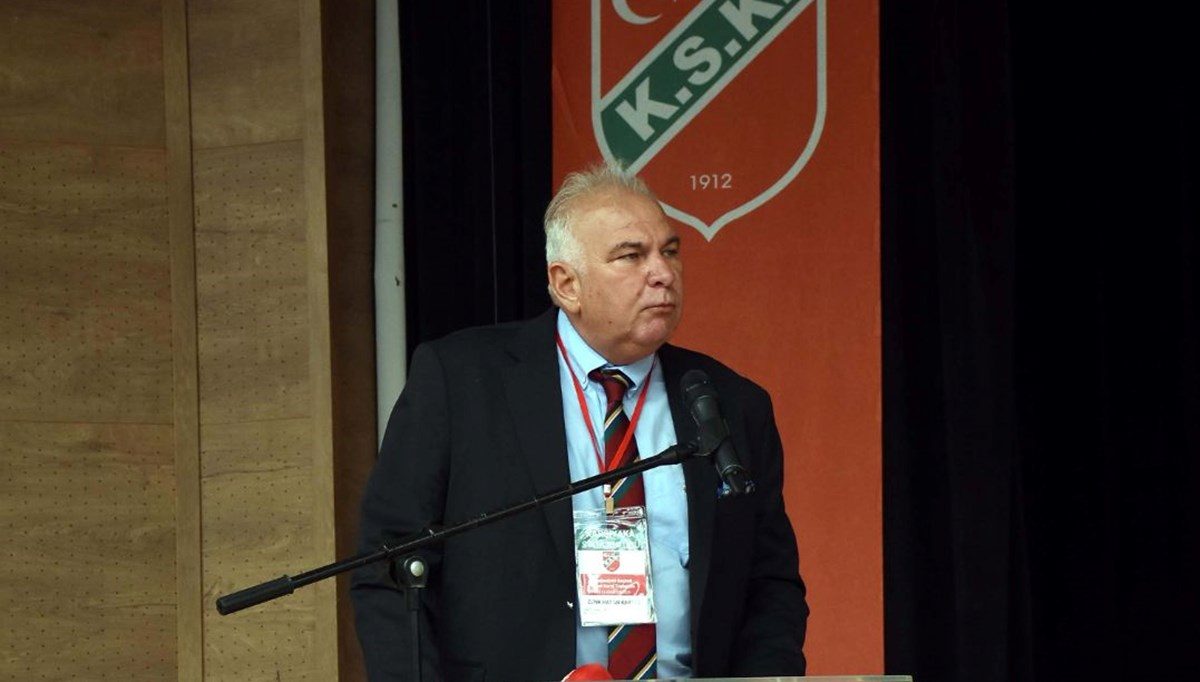 Karşıyaka'da yönetim krizi istifa getirdi Karşıyaka'da yönetim krizi istifa getirdi