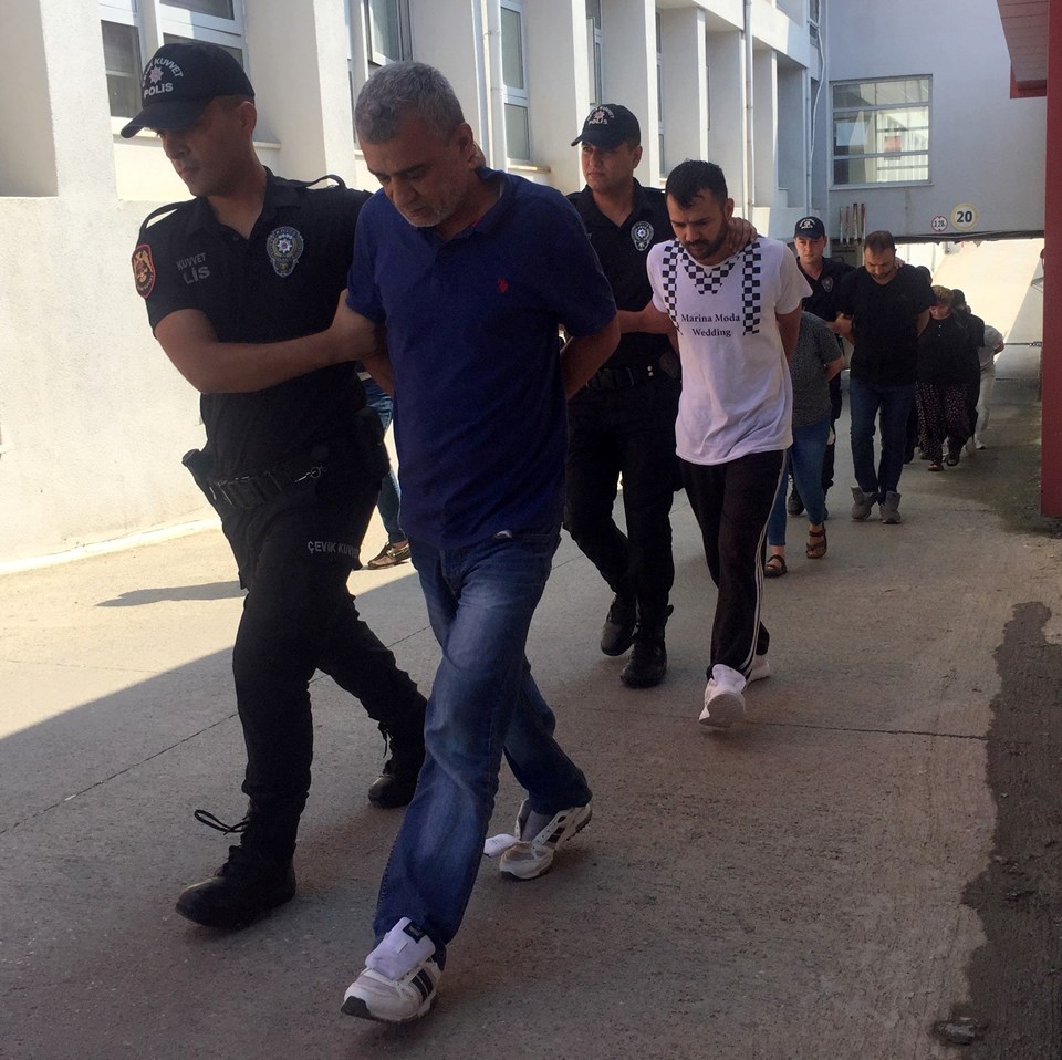 Adana'da kadın kılığı girip 'töre cinayeti' işledi - 2
