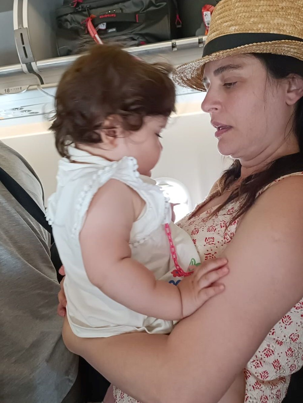 Gonca Vuslateri ailesiyle tatilde: Yaz bir şekilde geçiyor - 5