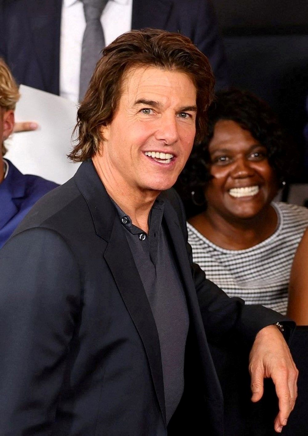 Tom Cruise, 25 yaşındaki şarkıcıyla aşk mı yaşıyor? - 3