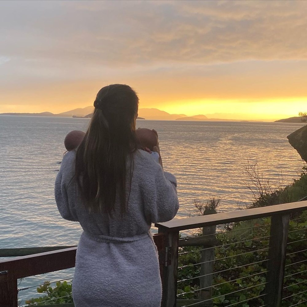 Hilary Swank 48 yaşında ilk kez anne oldu - 2