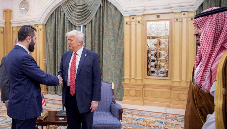 Trump, Şara ile bir araya geldi: "Normalleşme bu görüşmeyle başladı"