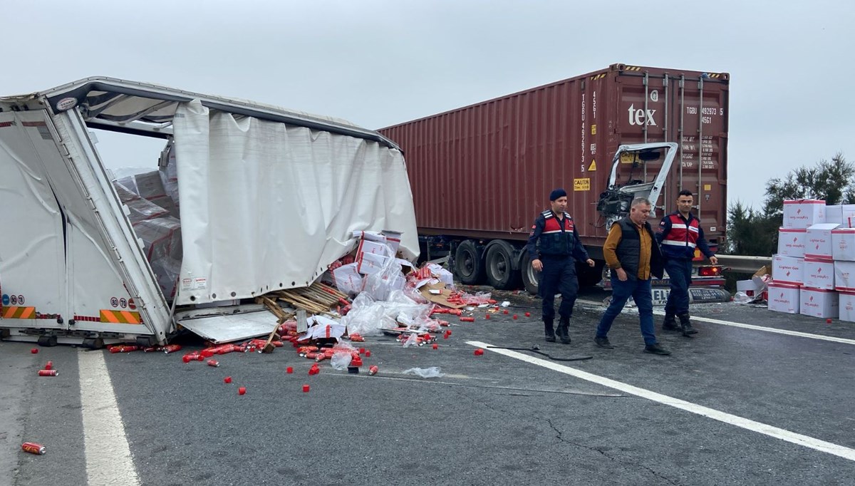 SON DAKİKA HABERİ: TEM'de kaza: Yol trafiğe kapandı