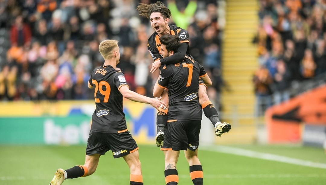 Ozan Tufan yıldızlaştı, Hull City farklı kazandı