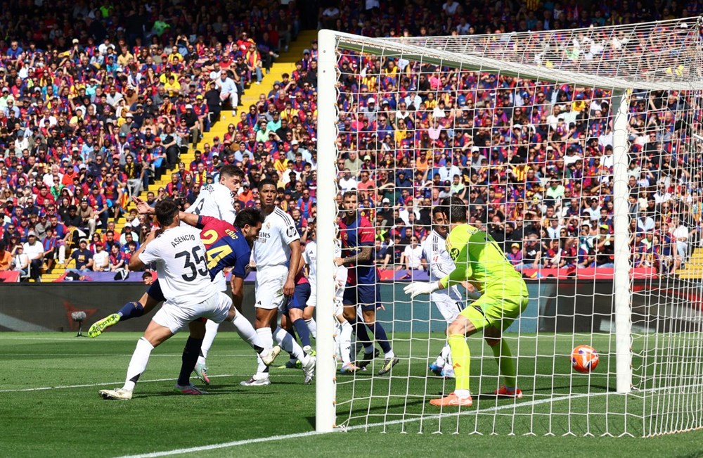 Arda Güler oynadı, El Clasico alev aldı: 7 gollü maçta Barcelona, Real Madrid'i devirdi 76