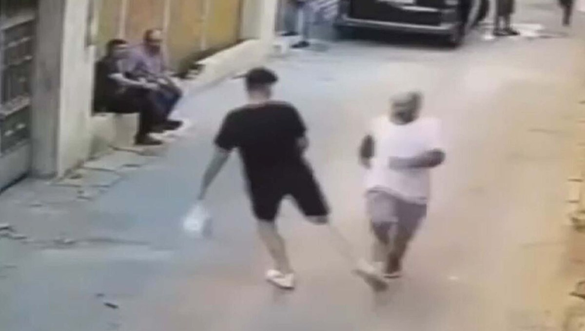 İzmir'de ilginç olay: Polisten kaçan şüpheliyi çelme takarak durdurdu İzmir'de ilginç olay: Polisten kaçan şüpheliyi çelme takarak durdurdu