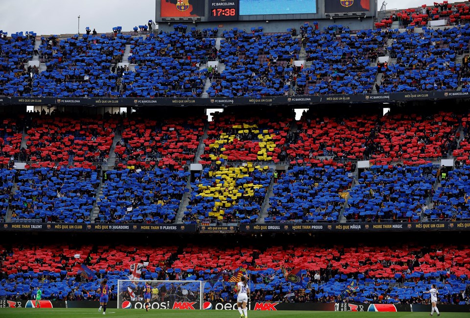 Camp Nou'daki kadınlar El Clasico maçında seyirci rekoru - 2