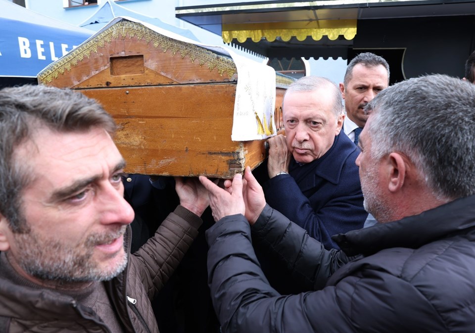 Cumhurbaşkanı Erdoğan'dan kabir ziyareti - 1