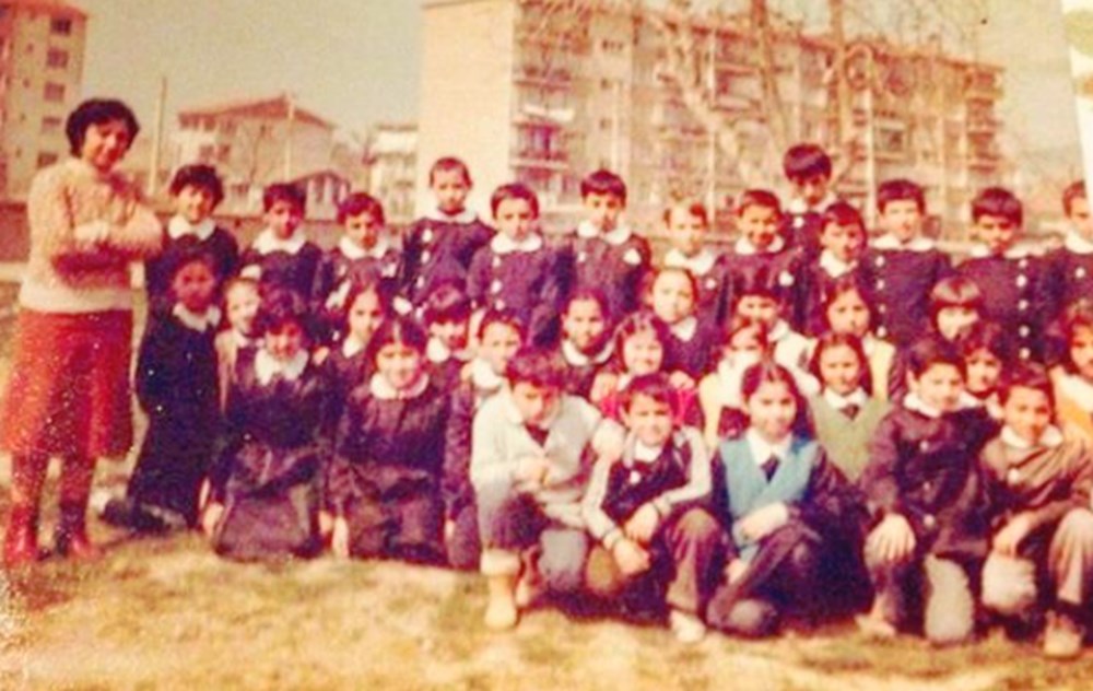 Ünlü isim geçmişe götürdü: "Oyuncu olacağını nasıl anlamadın" (Ünlülerin çocukluk ve gençlik halleri) - 372
