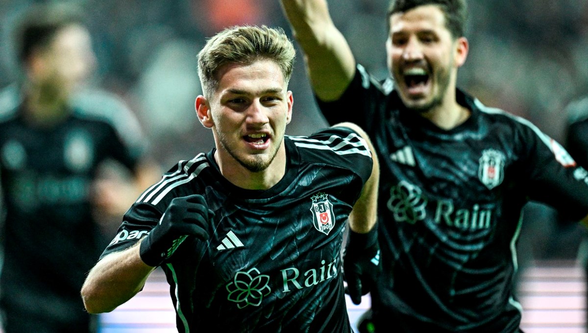 Beşiktaş'ın Sivasspor maçı kadrosunda sakatlık duyuruldu Beşiktaş'ın Sivasspor maçı kadrosunda sakatlık duyuruldu
