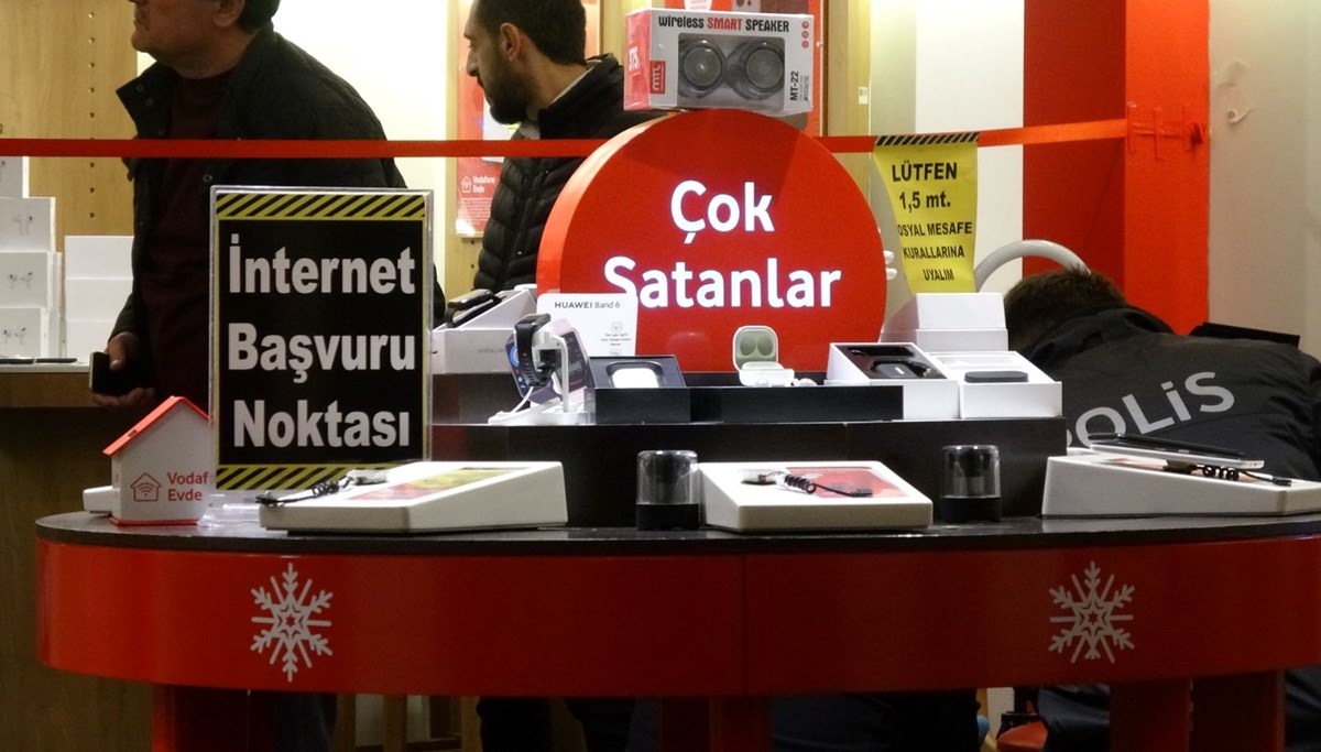 Bursa'da 14 saniyede 100 bin liralık cep telefonu hırsızlığı