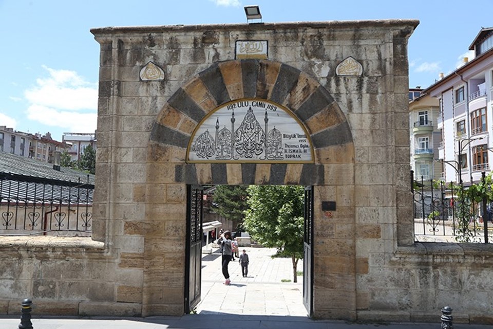 Sivas'taki tarihi Ulu Cami kapsamlı restorasyona hazırlanıyor - 1