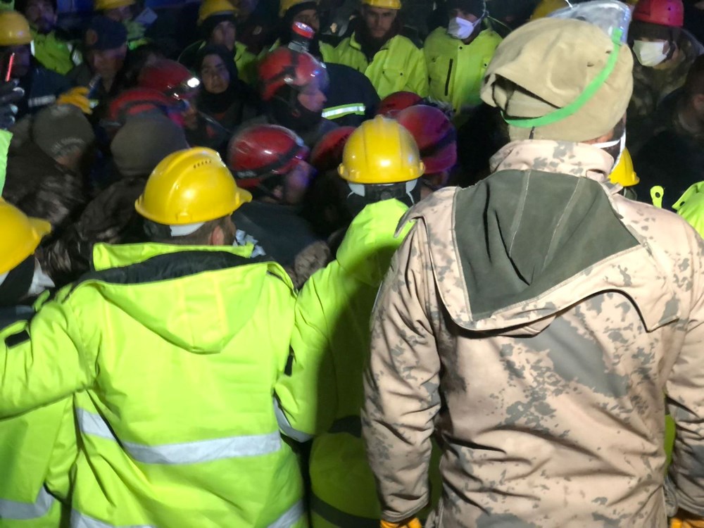 Mucize kurtuluşlar: Depremin 7. gününde arama kurtarma çalışmaları sürüyor - 2