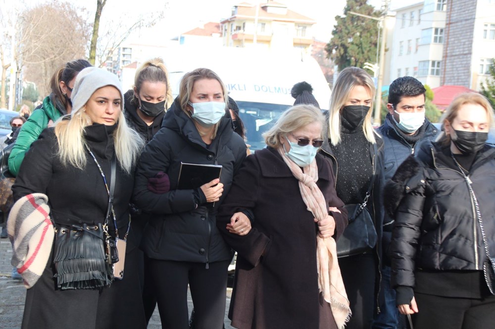 Şafak Mahmutyazıcıoğlu'nun eski eşi Benan Kocadereli'den veda mesajı - 4