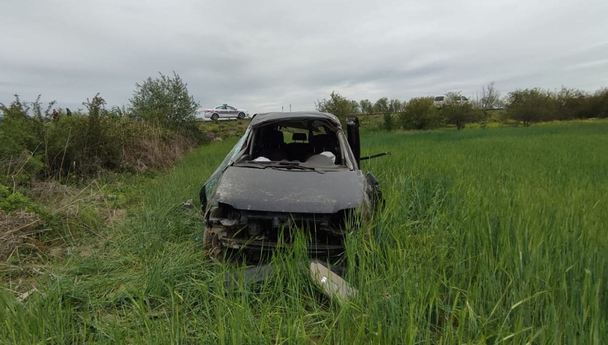 Konya'da otomobil takla attı: 1 ölü Konya'da otomobil takla attı: 1 ölü