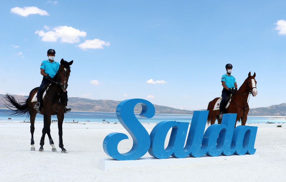 Salda Gölü, atlı jandarmaya emanet - 1