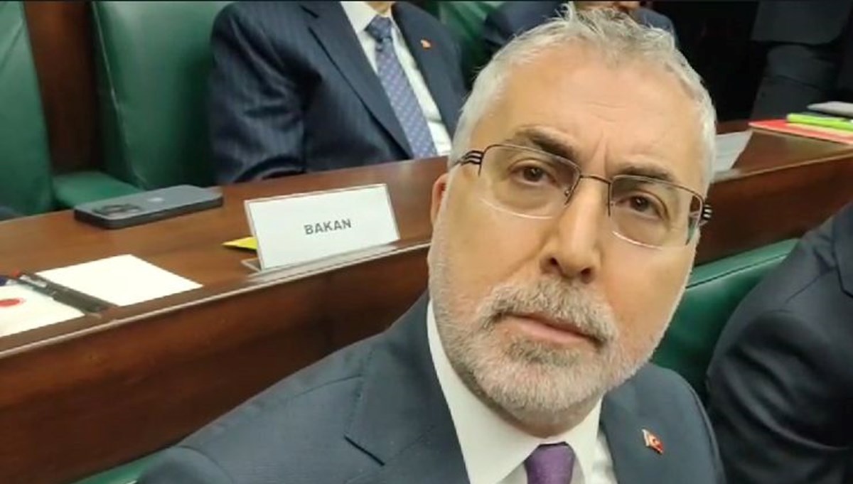 SON DAKİKA: Çalışma ve Sosyal Güvenlik Bakanı Vedat Işıkhan'dan asgari ücret açıklaması SON DAKİKA: Çalışma ve Sosyal Güvenlik Bakanı Vedat Işıkhan'dan asgari ücret açıklaması