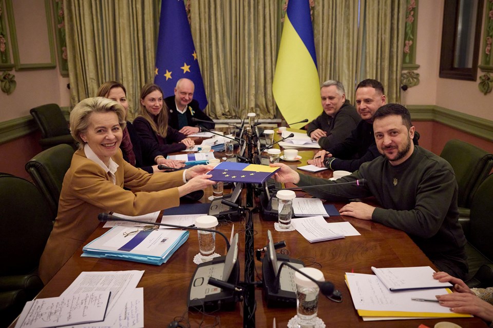 AB Komisyonu Başkanı von der Leyen'den Ukrayna'nın üyeliğine destek mesajı - 1