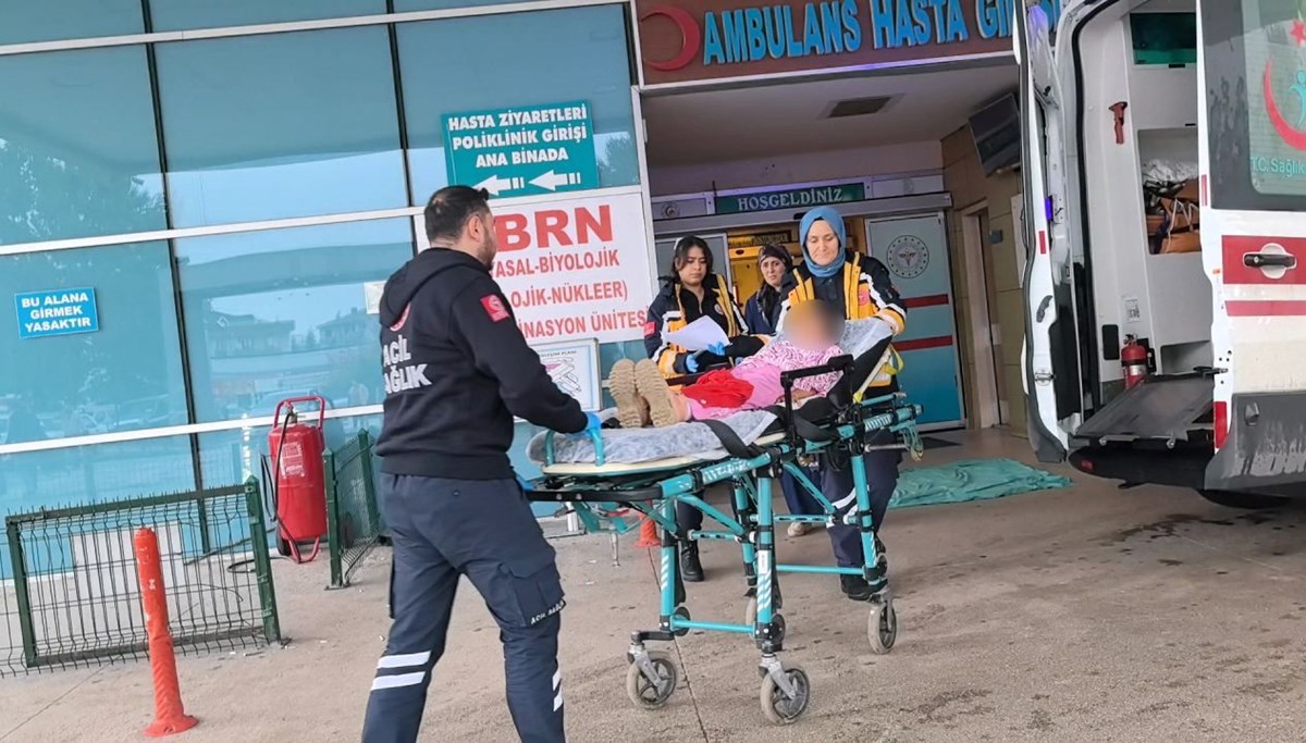 250 kiloluk demir kapı 9 yaşındaki çocuğun üzerine devrildi 250 kiloluk demir kapı 9 yaşındaki çocuğun üzerine devrildi