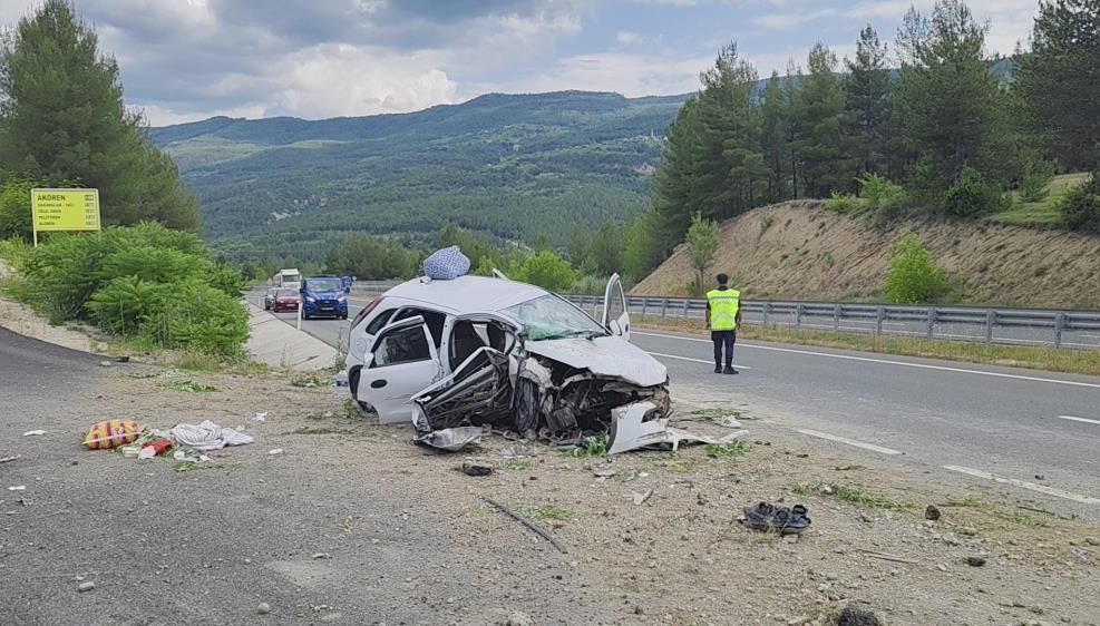 Karabük'te kaza: Ölü ve yaralılar var