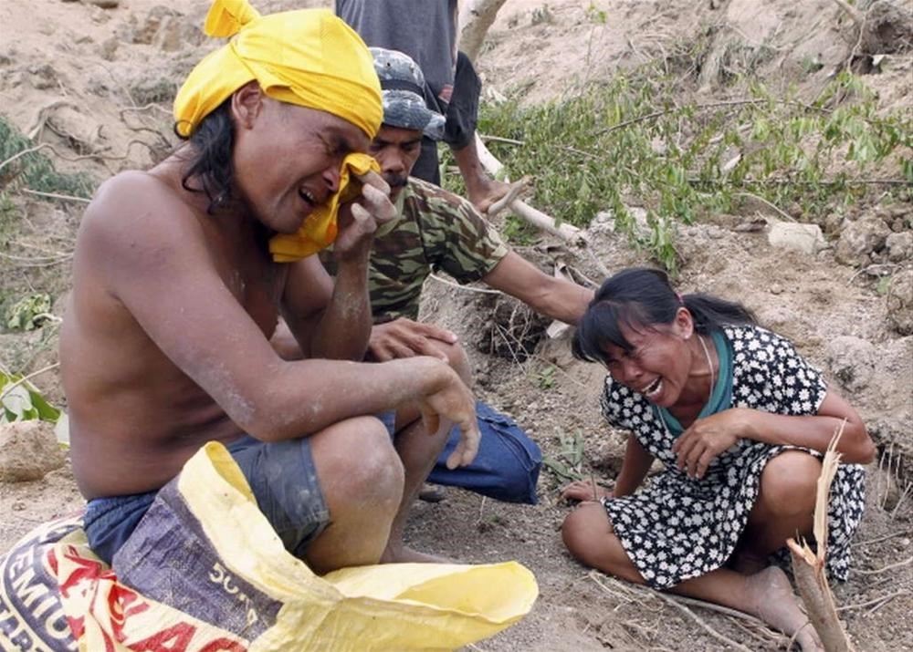 Deprem Filipinler'i vurdu - 10