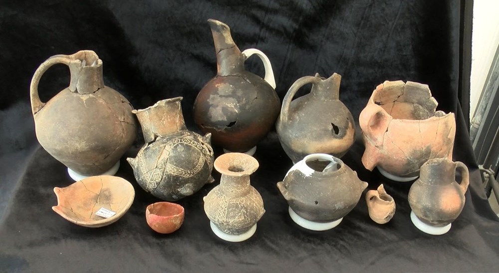 İzmir'deki antik yerleşimde 8 bin 200 yıllık ana tanrıça heykelciği bulundu - 10
