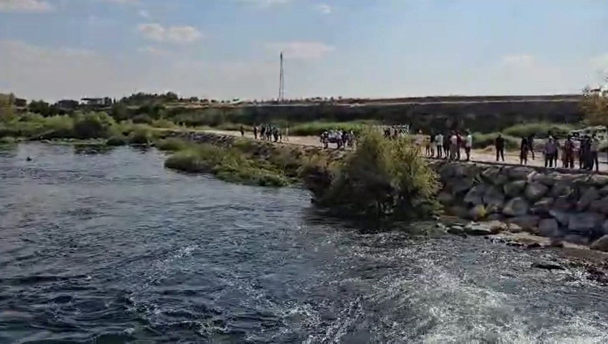 Gaziantep'te serinlemek için Fırat Nehri'ne giren çocuk kayboldu