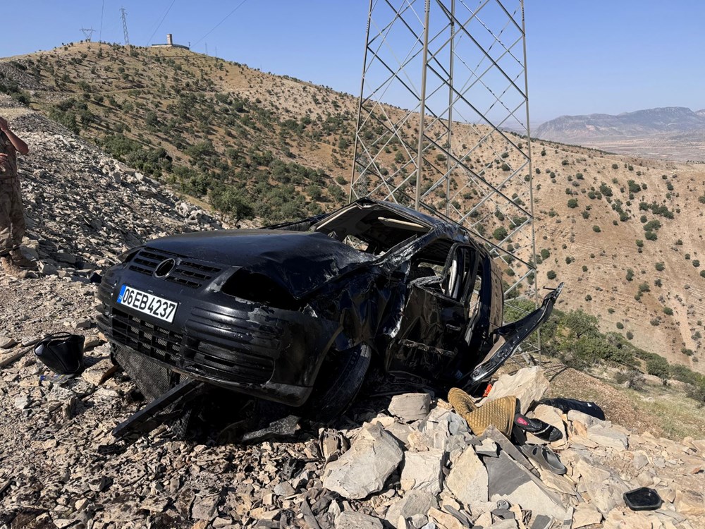 Şırnak'ta feci kaza: Aynı aileden 3 can kaybı - 6