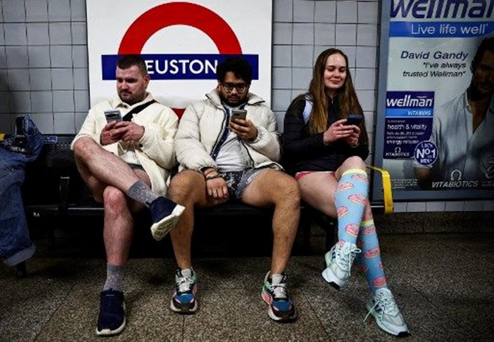 Londra'da Pantolonsuz Günü kutlaması - 6