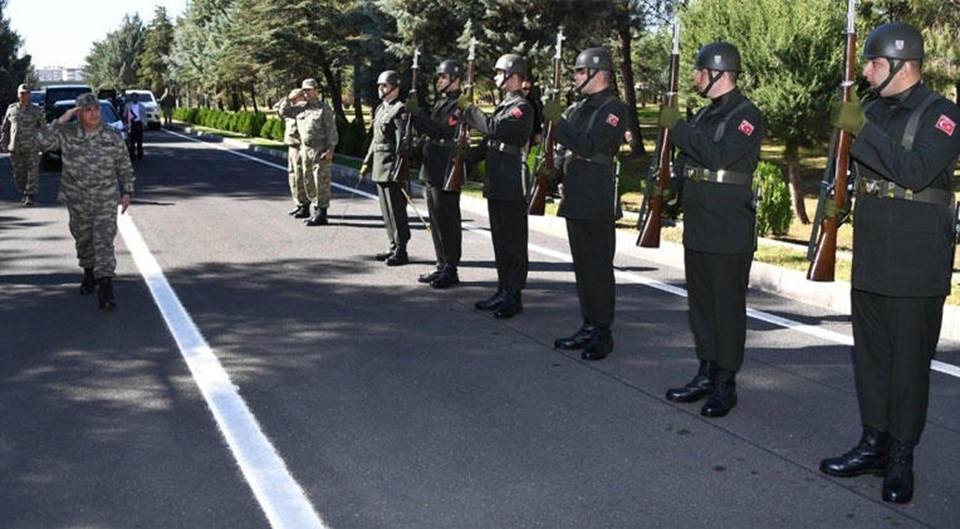 Komutanlar Diyarbakır'da denetlemelerde bulundu - 1
