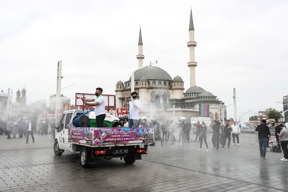 Taksim Camii ibadete açıldı - 4