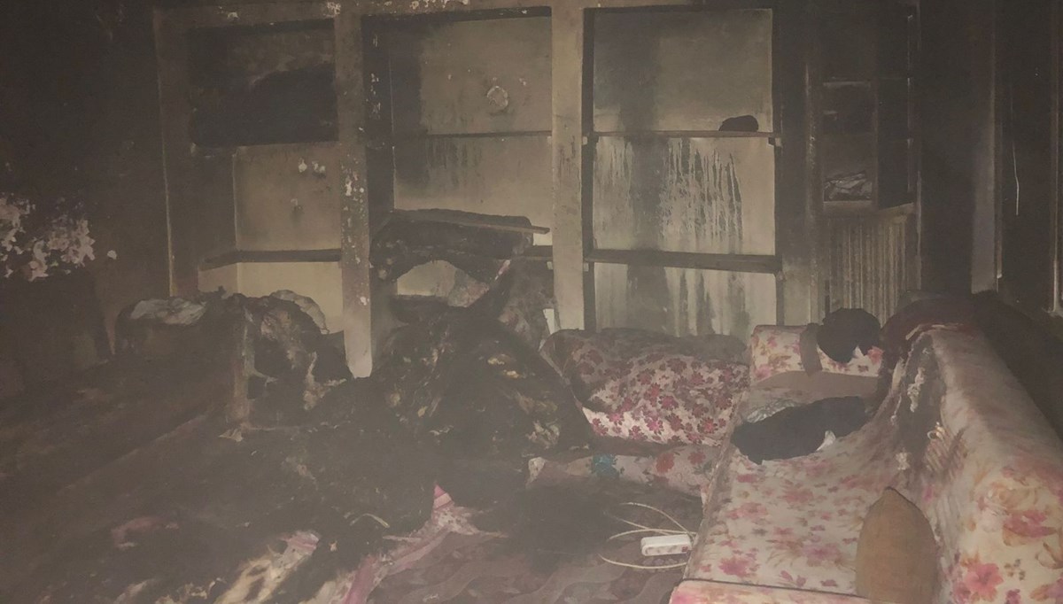 Evini yakan oğlundan kaçarak komşusuna sığınan kadın yaşamını yitirdi