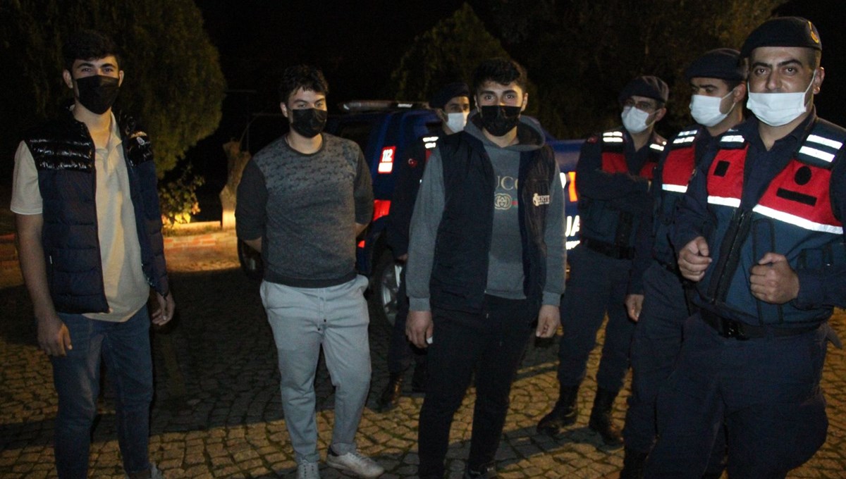 Spil Dağı'nda mahsur kalan 4 genç kurtarıldı