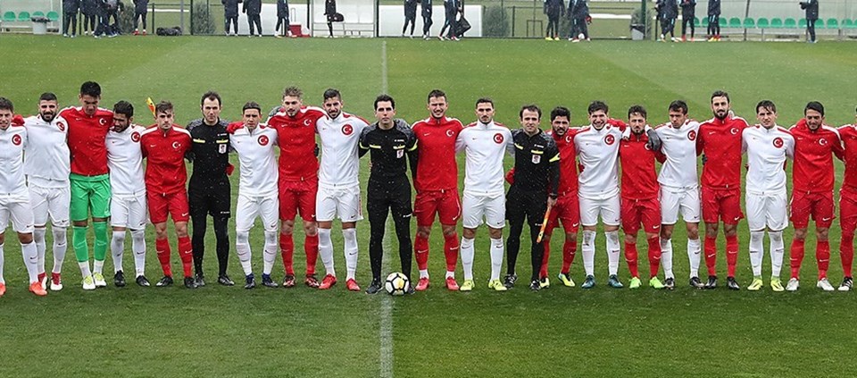 Lucescu: Türk futbolcularının potansiyeline güveniyorum - 1